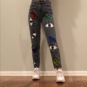 🌼Hand painted eye and lip jeans